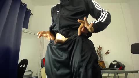 Snapshot of zacktk7 chatting on 01-22-25, 10:59 zack online show from 01-22-25, 10:59