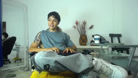 Snapshot of zacktk7 chatting on 01-23-25, 09:07 zack online show from 01-23-25, 09:07