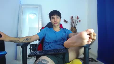 Snapshot of zacktk7 chatting on 02-06-25, 11:15 zack online show from 02-06-25, 11:15