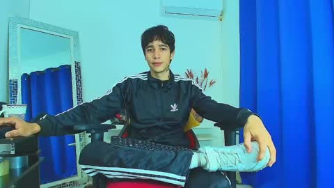 Snapshot of zacktk7 chatting on 02-19-25, 11:36 zack online show from 02-19-25, 11:36