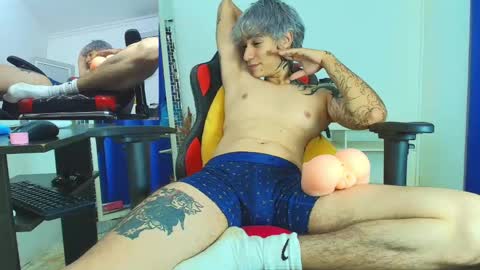 Snapshot of zacktk7 chatting on 03-05-25, 10:43 zack online show from 03-05-25, 10:43