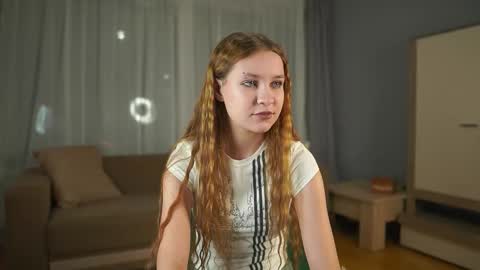 Marina online show from 10-11-25, 01:42