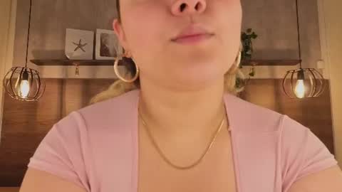 Claire  online show from 07-27-26, 06:59