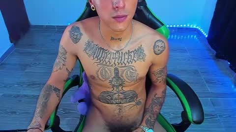 BiG Zafiro online show from 05-16-26, 01:24