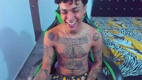 Snapshot of zafirocum chatting on 06-28-26, 04:13 BiG Zafiro online show from 06-28-26, 04:13