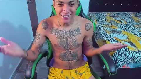 Snapshot of zafirocum chatting on 06-29-26, 01:55 BiG Zafiro online show from 06-29-26, 01:55