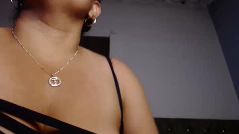 Zahi ... wants to play with everyone...yessss online show from 10-18-25, 01:52