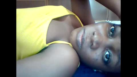 Snapshot of zainxxxx chatting on 06-06-26, 11:48 zainxxxx online show from 06-06-26, 11:48