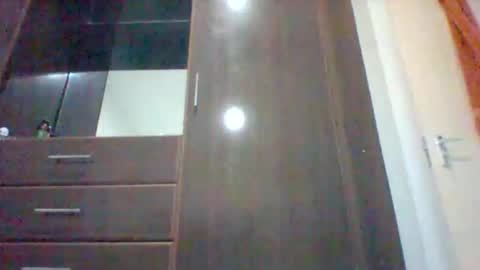 Snapshot of zainxxxx chatting on 06-06-26, 11:53 zainxxxx online show from 06-06-26, 11:53