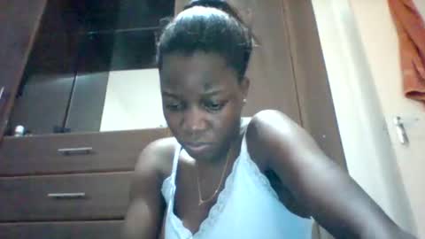 Snapshot of zainxxxx chatting on 06-11-26, 03:59 zainxxxx online show from 06-11-26, 03:59