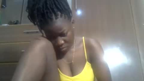 Snapshot of zainxxxx chatting on 07-11-26, 12:19 zainxxxx online show from 07-11-26, 12:19