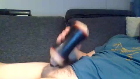 Snapshot of zakksten chatting on 07-31-26, 11:59 Zakk online show from 07-31-26, 11:59