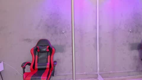 Samuel online show from 05-27-26, 01:57
