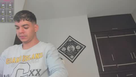 Snapshot of zamir_scott chatting on 10-26-25, 03:34 zamir online show from 10-26-25, 03:34