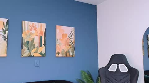 Snapshot of zamira_taylor chatting on 09-12-25, 02:44 zamira_taylor online show from 09-12-25, 02:44