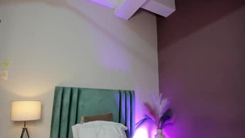 zamira_taylor online show from 04-09-26, 06:19