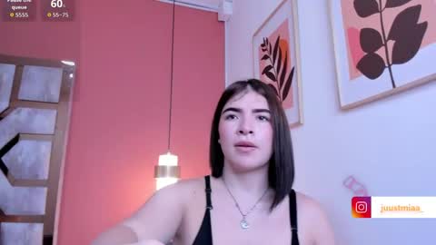 Snapshot of zamira_taylor chatting on 05-24-26, 04:06 zamira_taylor online show from 05-24-26, 04:06