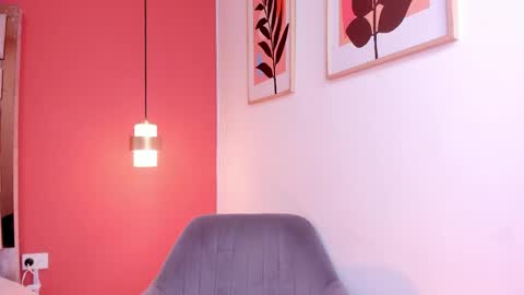 Snapshot of zamira_taylor chatting on 05-29-26, 12:30 zamira_taylor online show from 05-29-26, 12:30
