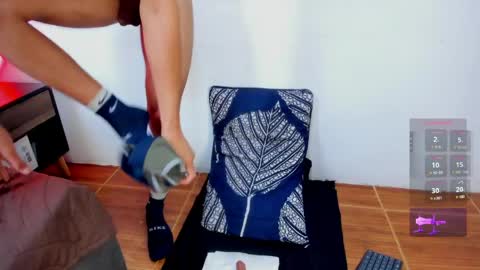 Snapshot of zamirscott chatting on 05-12-26, 12:35 Zamir online show from 05-12-26, 12:35