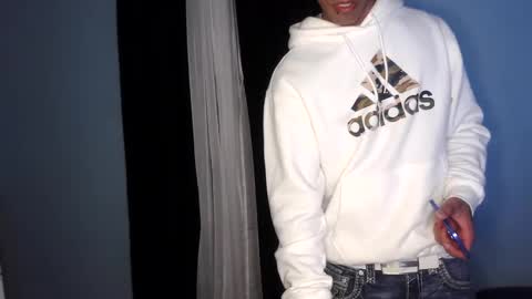 Snapshot of zamoraedii1994 chatting on 12-25-24, 10:48 Edii online show from 12-25-24, 10:48