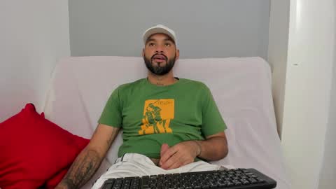 Snapshot of zane_cross chatting on 09-08-25, 06:40 zane_cross online show from 09-08-25, 06:40