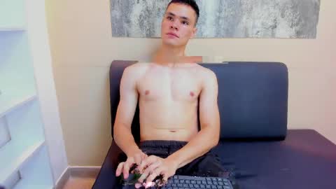 zane online show from 04-14-26, 12:33