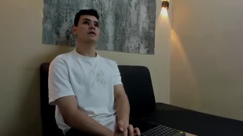 zane online show from 07-25-26, 12:47