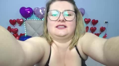 zannadreil online show from 02-24-25, 05:11