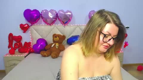 zannadreil online show from 02-28-25, 01:26