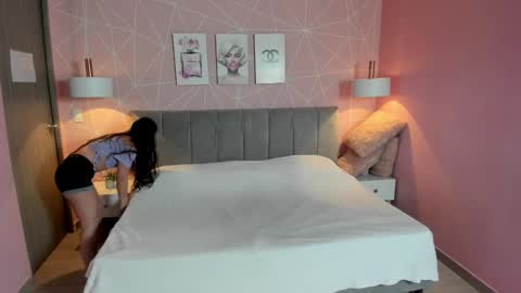 Snapshot of zara__sweet chatting on 01-08-25, 12:37 Zara Sweet online show from 01-08-25, 12:37