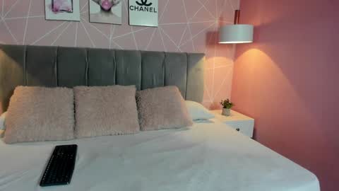 Snapshot of zara__sweet chatting on 01-10-25, 04:09 Zara Sweet online show from 01-10-25, 04:09