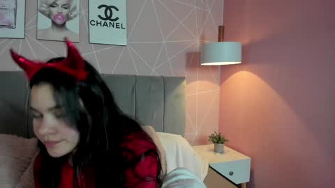 Snapshot of zara__sweet chatting on 01-22-25, 03:40 Zara Sweet online show from 01-22-25, 03:40