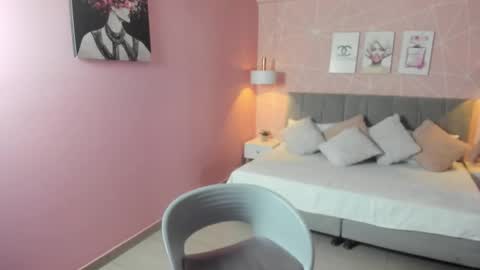 Snapshot of zara__sweet chatting on 10-01-25, 01:28 Zara Sweet online show from 10-01-25, 01:28