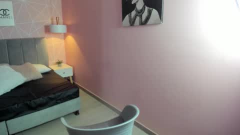 Zara Sweet  online show from 01-13-26, 11:59