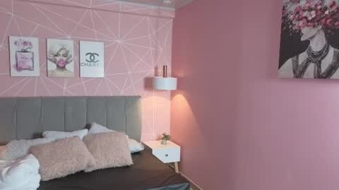 Zara Sweet  online show from 06-10-26, 01:54