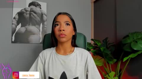 Snapshot of zara_leee chatting on 02-26-26, 11:53 Zara online show from 02-26-26, 11:53