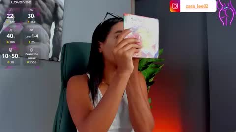 Snapshot of zara_leee chatting on 03-05-26, 11:50 Zara online show from 03-05-26, 11:50