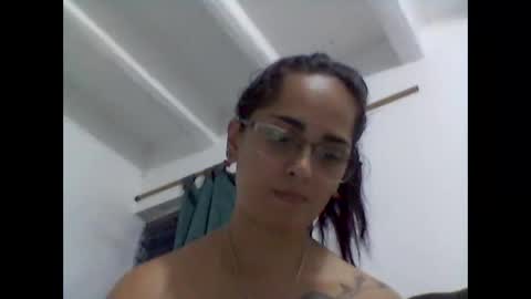 Snapshot of zaraa_lopez chatting on 11-14-25, 10:40 zaraa_lopez online show from 11-14-25, 10:40