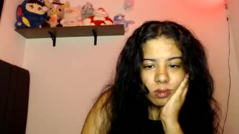 Snapshot of zarah_v chatting on 06-17-26, 09:56 Fernanda online show from 06-17-26, 09:56