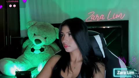 Zara Lim  online show from 09-15-25, 03:56