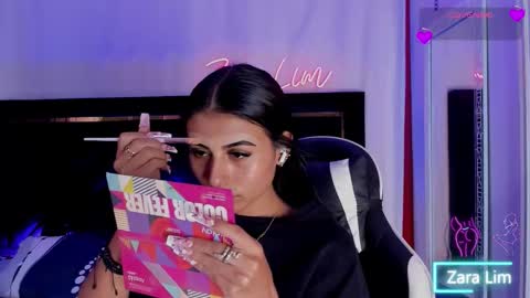 Zara Lim  online show from 10-30-25, 09:59