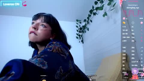 Snapshot of zaramuley chatting on 01-27-25, 05:36 Zara muley online show from 01-27-25, 05:36