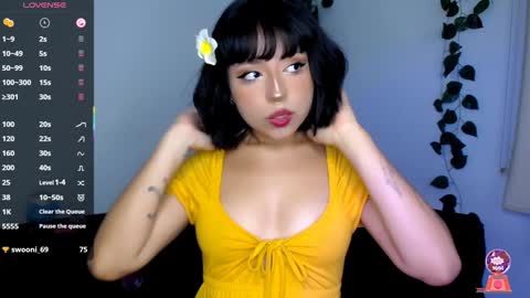 Snapshot of zaramuley chatting on 02-04-25, 12:51 Zara muley online show from 02-04-25, 12:51