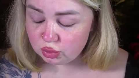 Lola online show from 05-12-26, 07:22