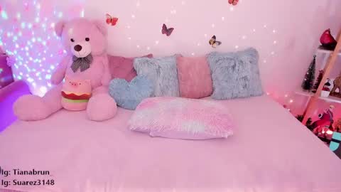 Zara online show from 02-17-25, 02:59