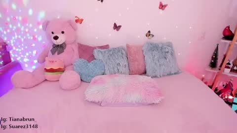 Zara online show from 03-04-25, 03:26