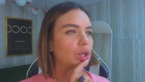 Snapshot of zarcasutra_t chatting on 01-08-26, 02:41 Isabella online show from 01-08-26, 02:41