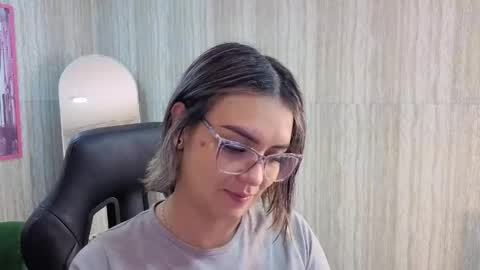 Snapshot of zarcasutra_t chatting on 05-02-26, 12:43 Isabella online show from 05-02-26, 12:43