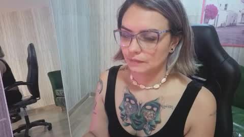 Snapshot of zarcasutra_t chatting on 05-23-26, 12:53 Isabella online show from 05-23-26, 12:53
