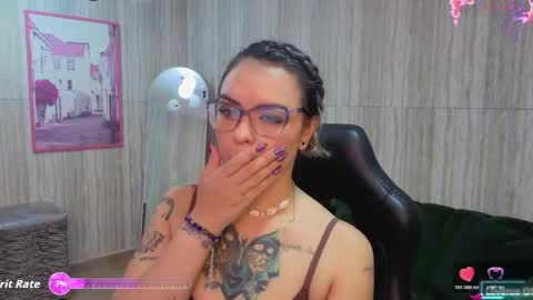 Snapshot of zarcasutra_t chatting on 06-05-26, 01:06 Isabella online show from 06-05-26, 01:06